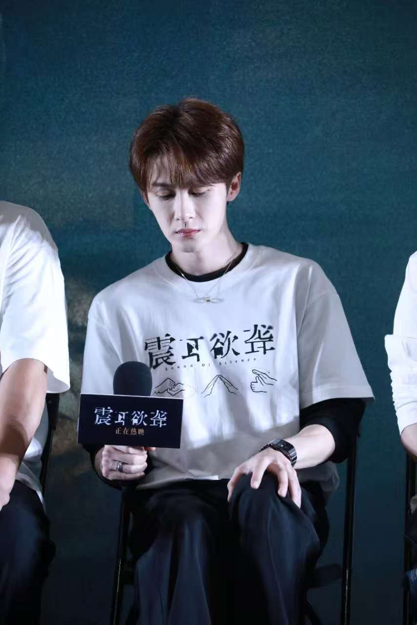 黄晓明大赞檀健次：他能有今天全靠演技努力和人品，期待早日拿影帝