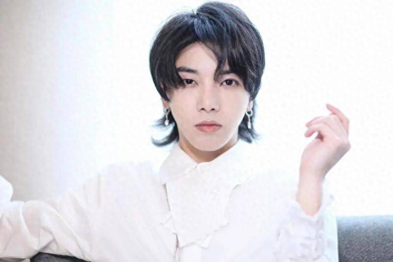 华晨宇演唱会 “活捉黄牛”，粉丝直呼：“干得漂亮”！
