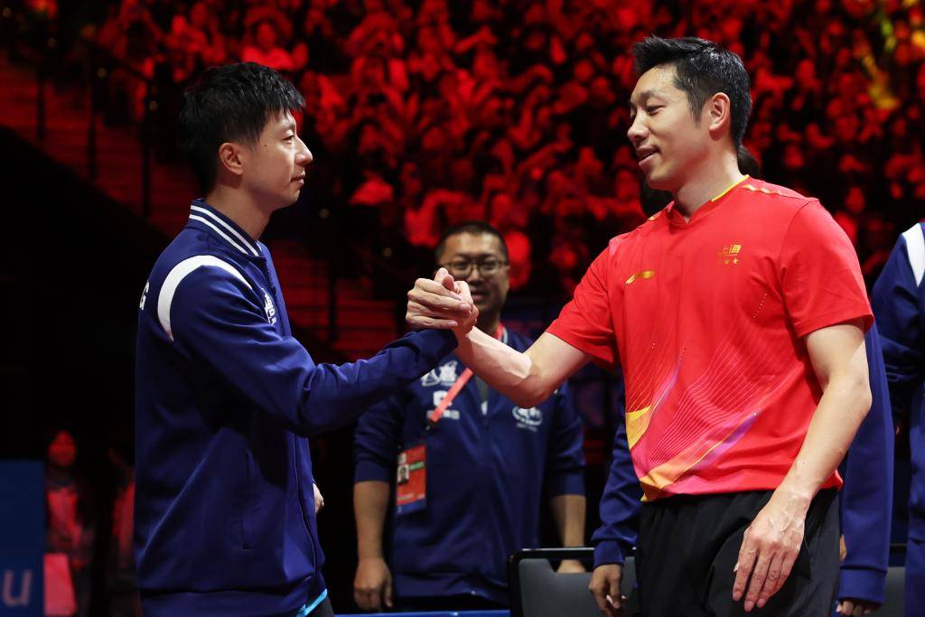 马龙：感谢时代好好变老 许昕：没马龙强说出去不丢人