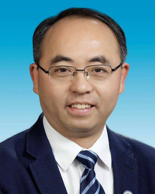 国务院任免多名副部级干部