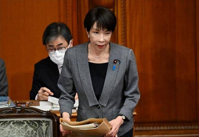 承认《中日联合声明》，但不敢复述条款，高市早苗揣着明白装糊涂