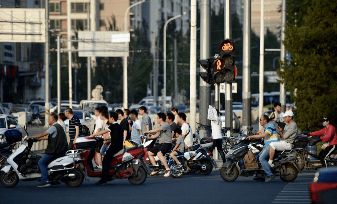 “爆改后时速能破150公里！”新国标如何遏制这一乱象？