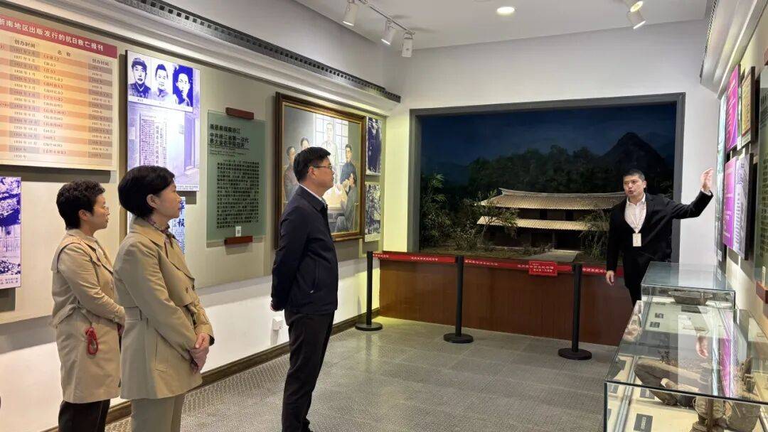 中共温州市委常委、秘书长陈应许莅临我馆指导