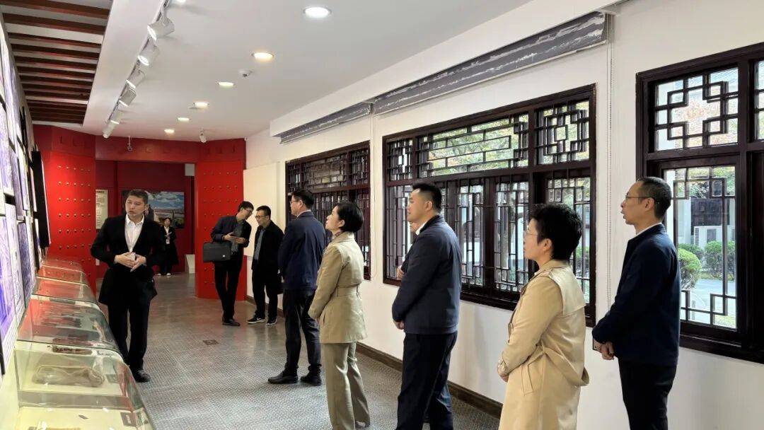 中共温州市委常委、秘书长陈应许莅临我馆指导