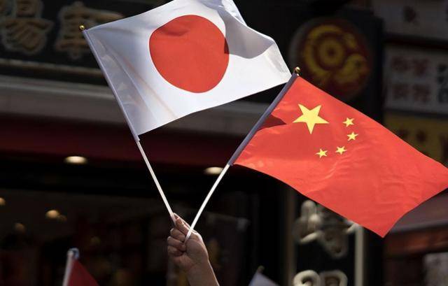 拿不到稀土，日本故意报复：高市准备下令，这东西绝不许卖给中国