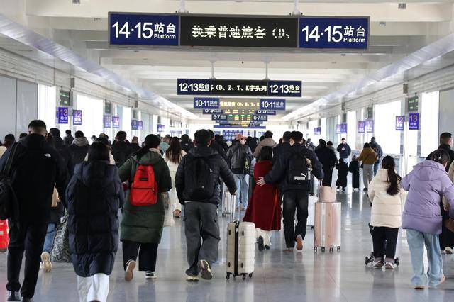 元旦假期 商丘火车站发送旅客10.88万人次