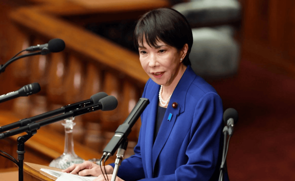 中国向高市早苗发出迄今最狠制裁：日本敢武力挑衅，必遭迎头痛击！