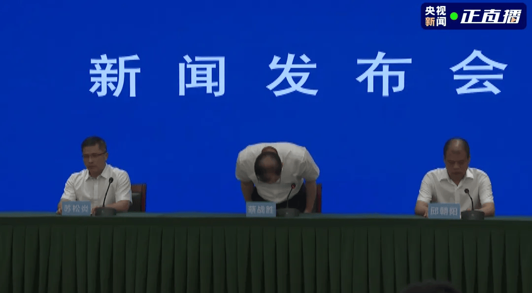 晋江鞋厂起火致28人遇难，千人鞋厂年产量300万双，工商参保仅12人；“工人基本是外地中年人”