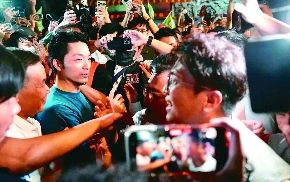 沈伯洋无耻逼问“造了什么谣”，蒋万安列举案例怒轰：罄竹难书