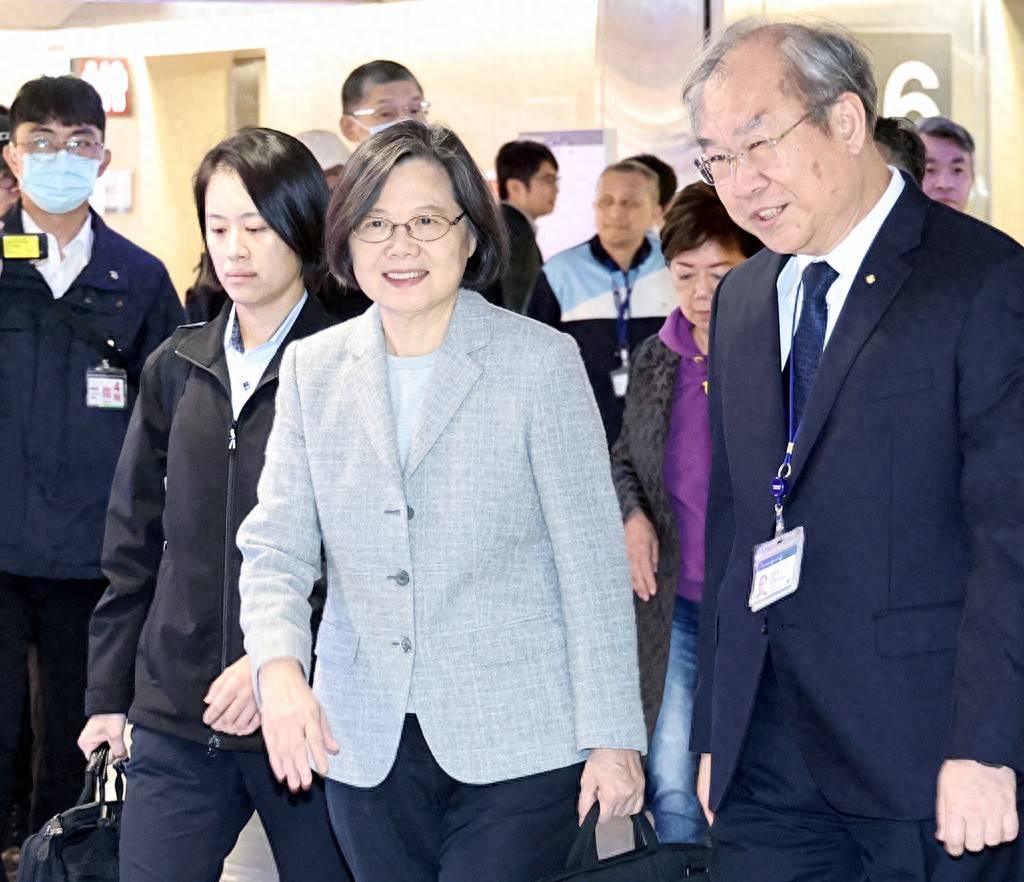 蔡英文喊“领导者要克制”，卢秀燕吁赖清德参考，游淑慧曝其用意